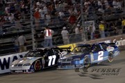 Sam Hornish Jr. and Kurt Busch battle on track at Richmond